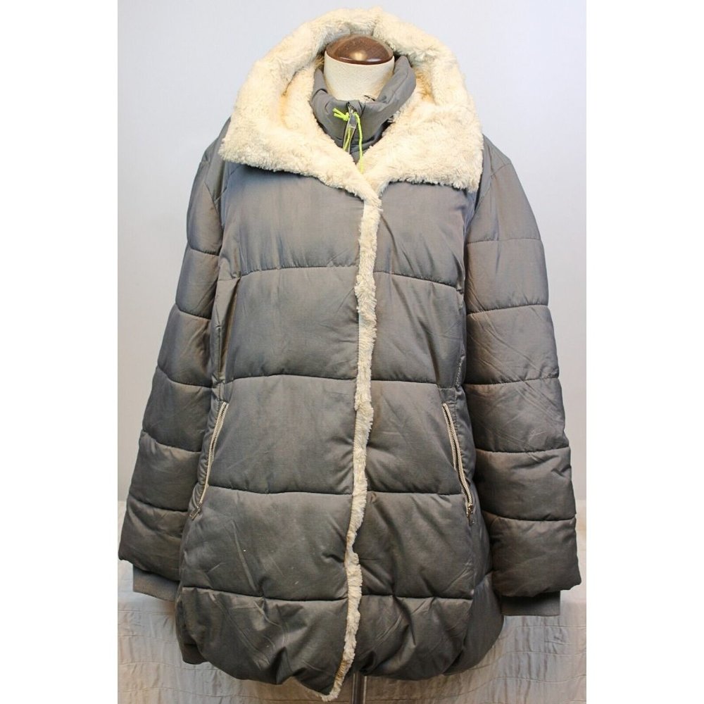 Celsius Premium Great Outdoors Gray Warm Fuzzy Winter Puffer Coat size L-XL